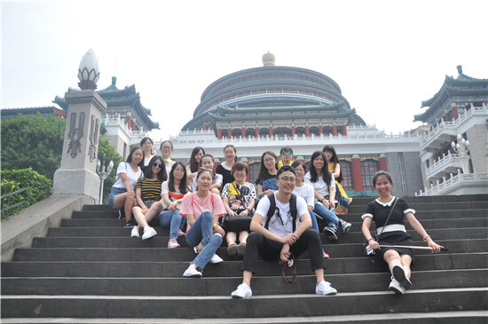 風(fēng)控、單證、人事“逛吃團”重慶火辣之旅