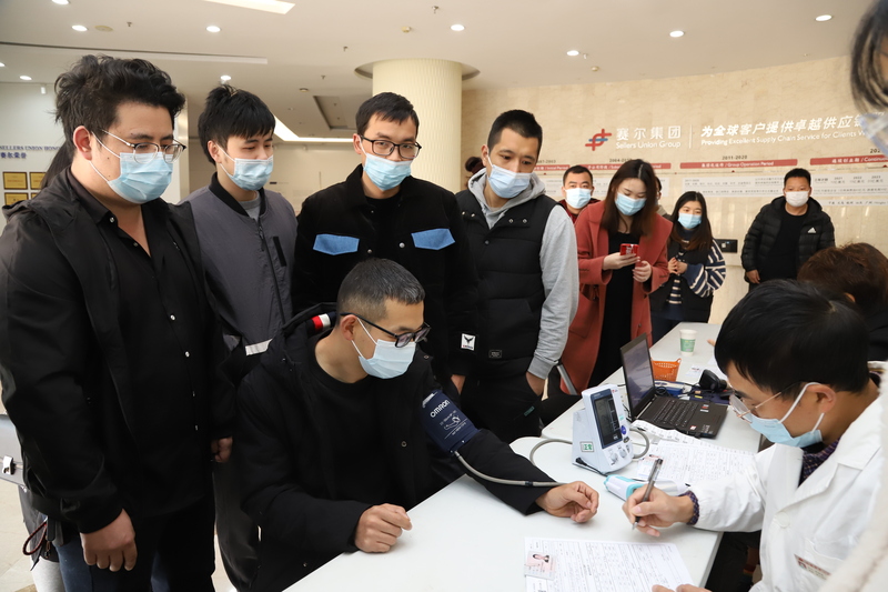 愛心獻(xiàn)血，傳遞冬日溫暖