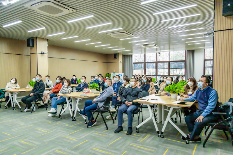 集團(tuán)開展《外貿(mào)的朋友》主題培訓(xùn)